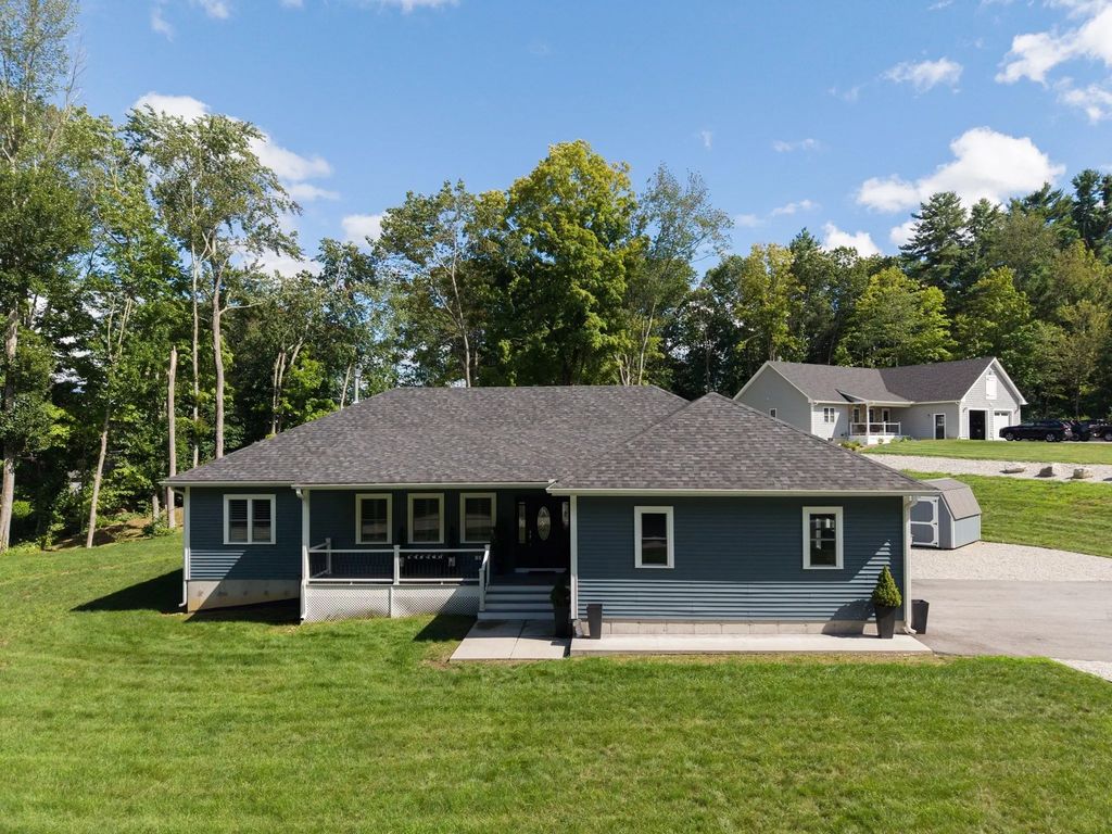 17 Harwood Farm Road, Southbridge