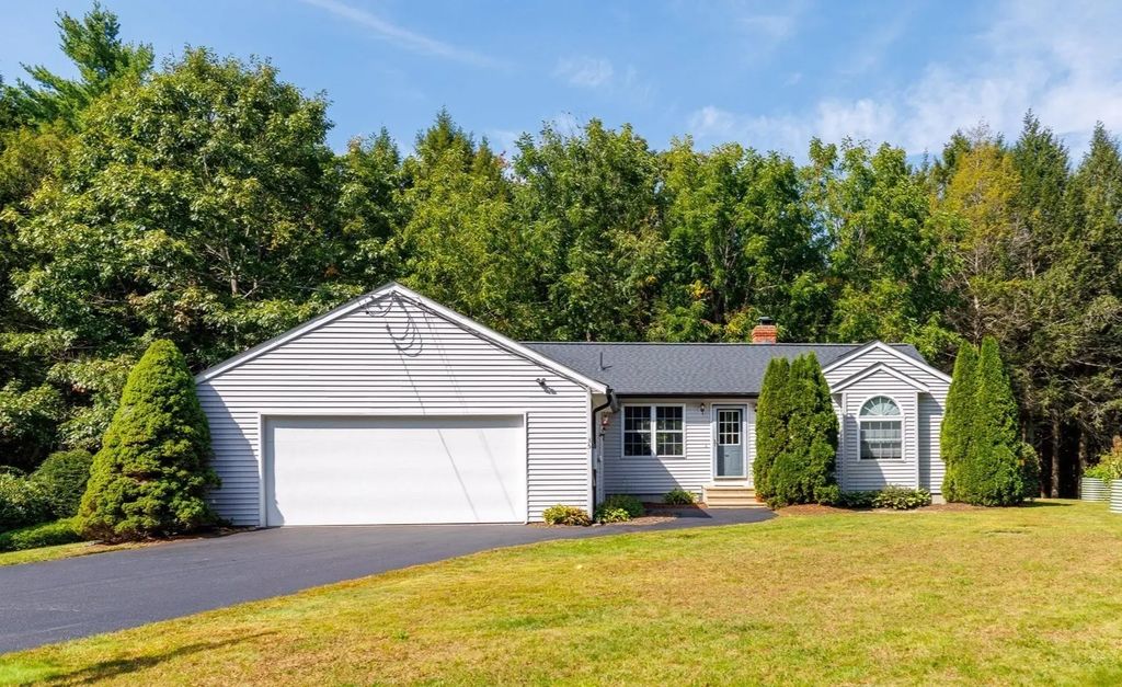 35 Northern Heights Dr, Winchendon
