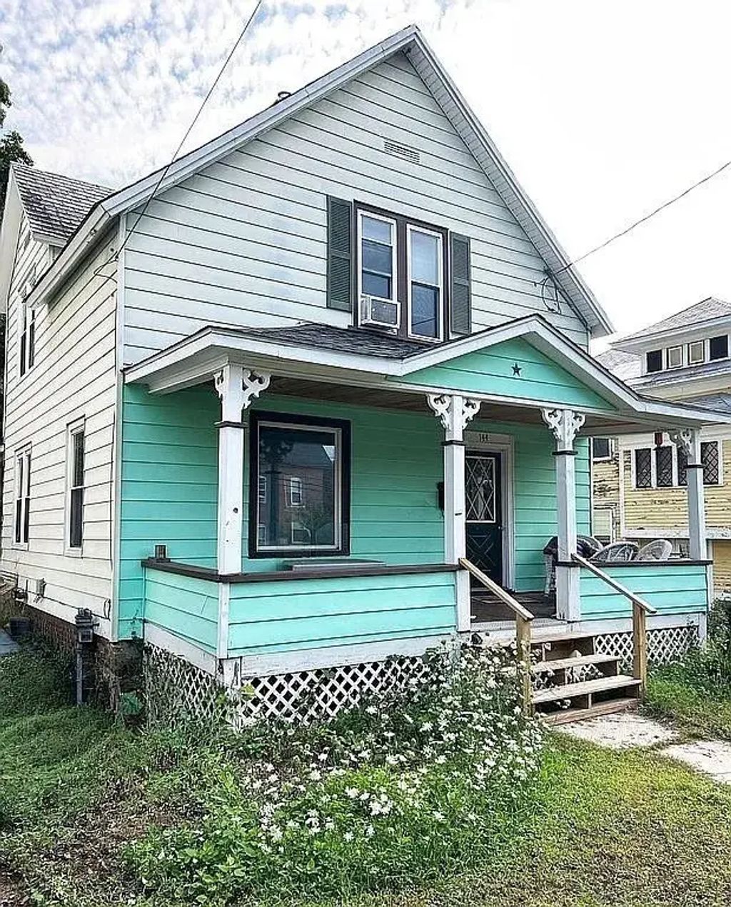 144 Seventh Street, Montague