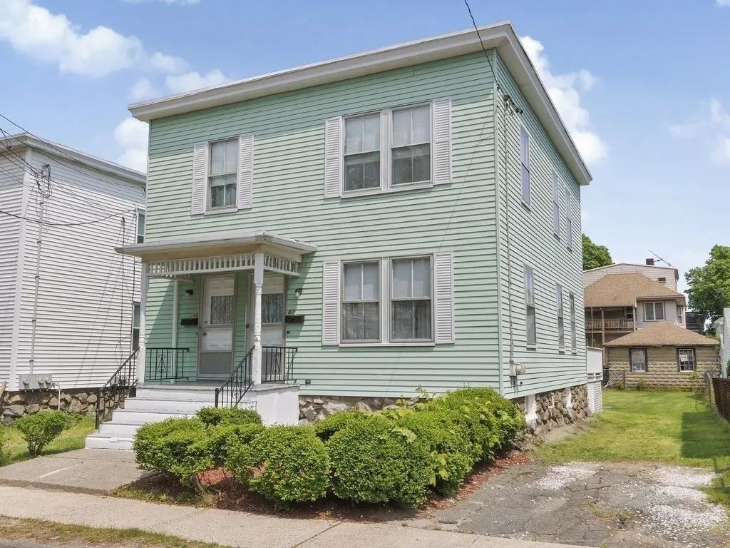 87 Howard St #1, Waltham