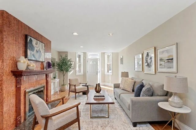352 Tappan Street #1, Brookline