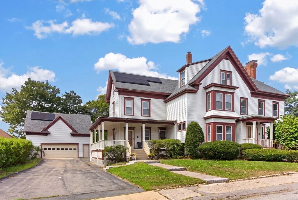 141 Chestnut St, Gardner