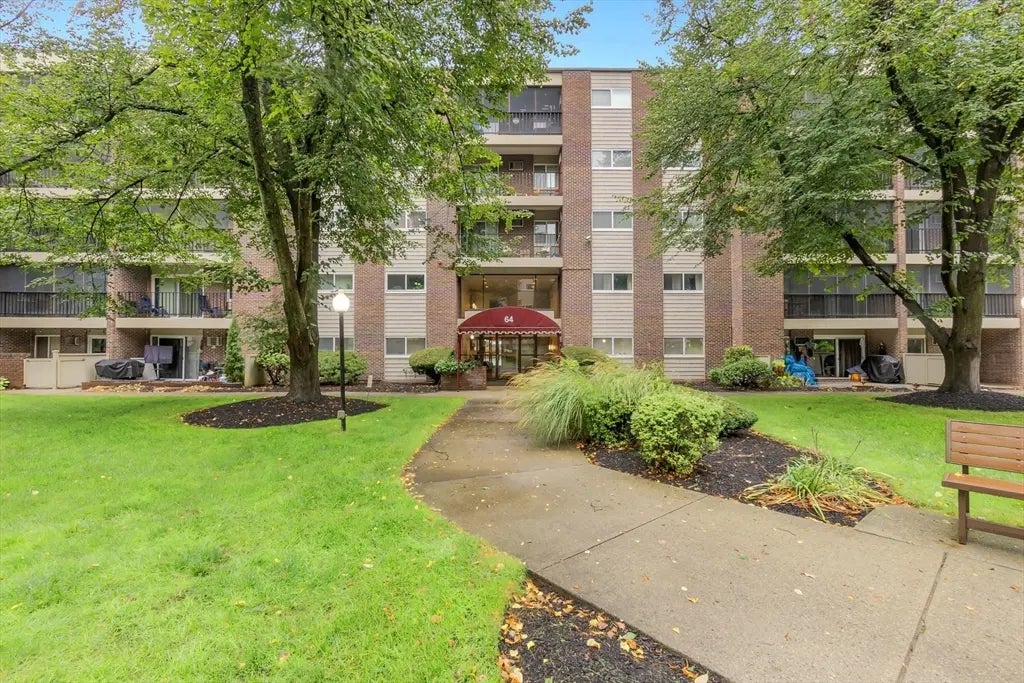 64 Main St #41b, Stoneham