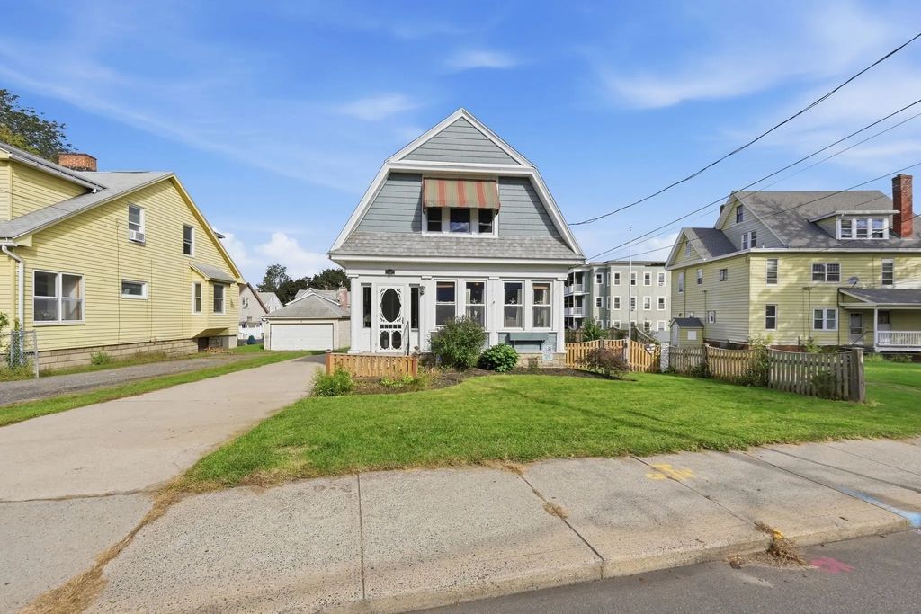 22 Lemuel Ave, Chicopee