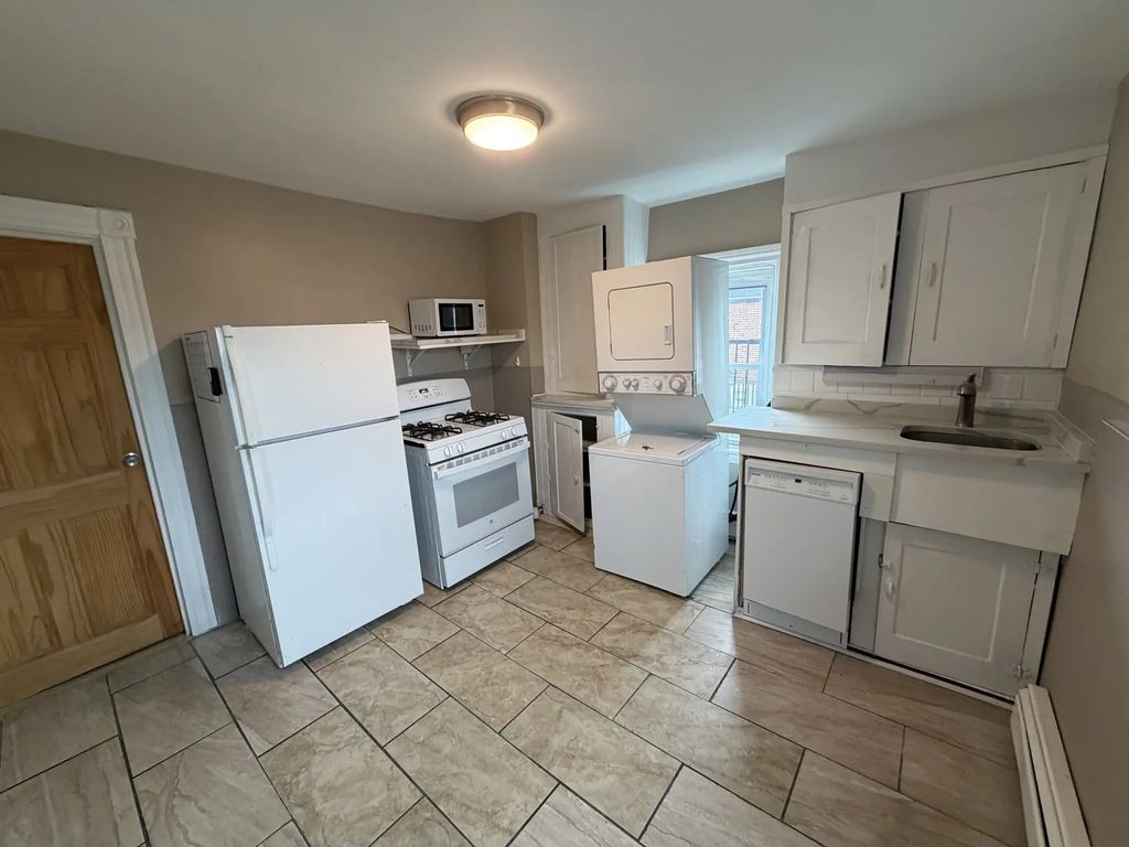 4 Barrett Ave #3, Boston