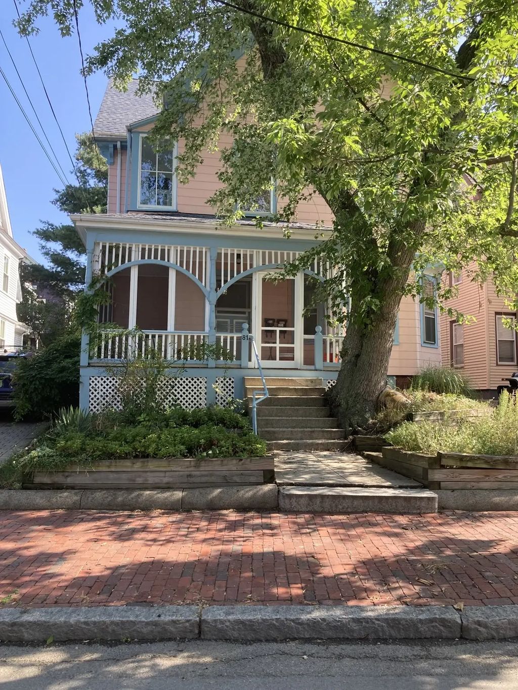 81 Munroe St #front, Somerville