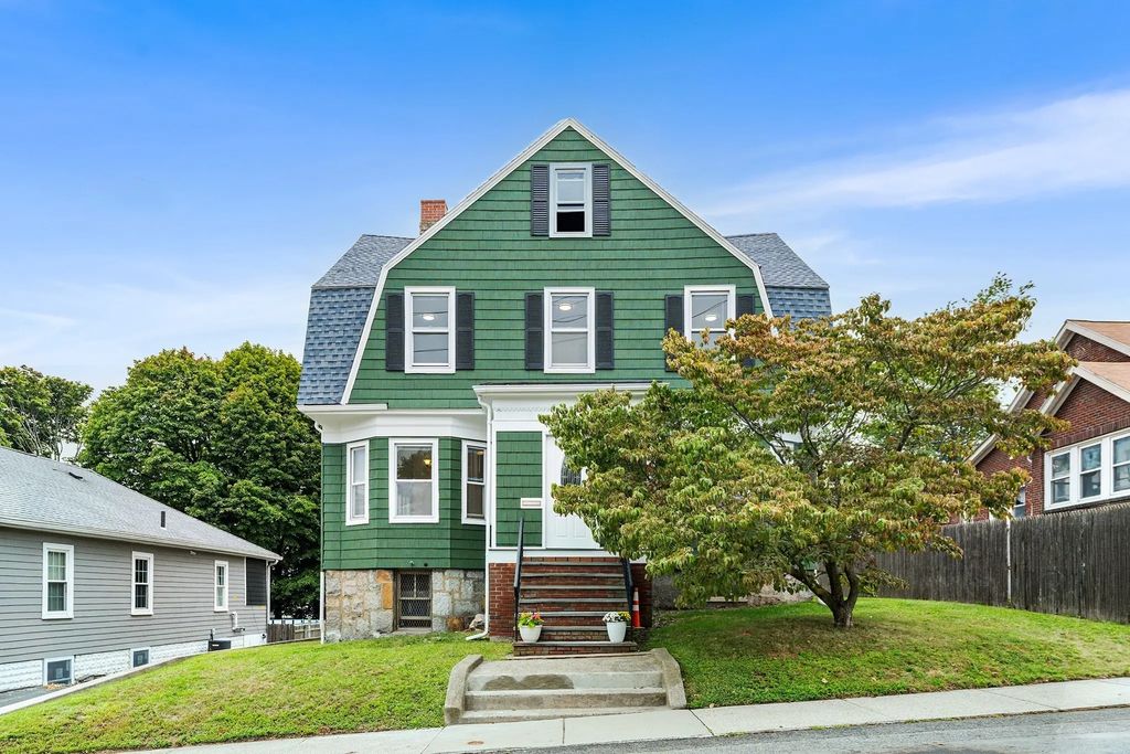 172 Harris St, Revere