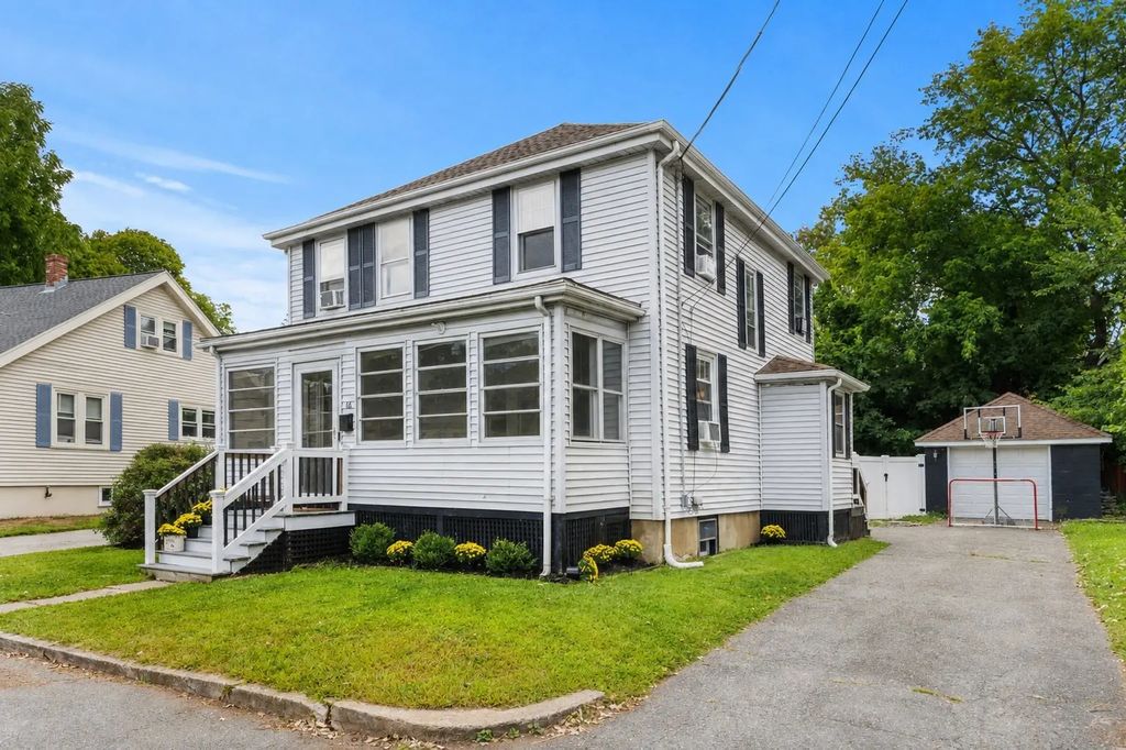 16 Maple Ave, Danvers