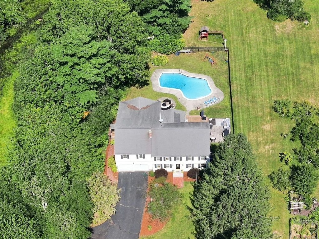 25 West St, Foxboro