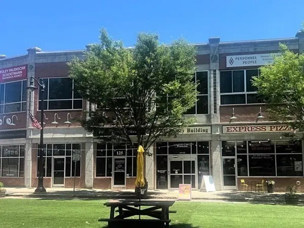 117 Central St, Norwood