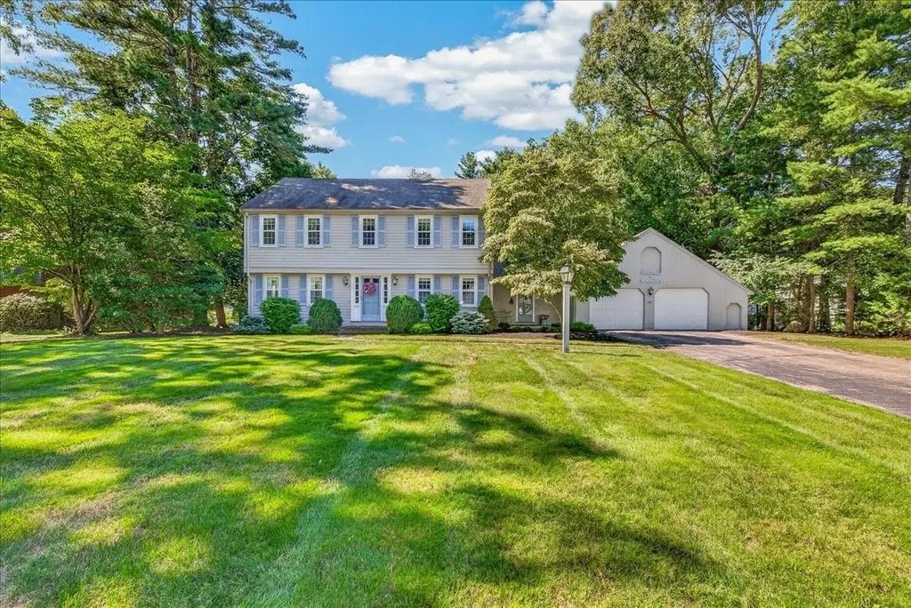 293 Mayflower Cir, Hanover