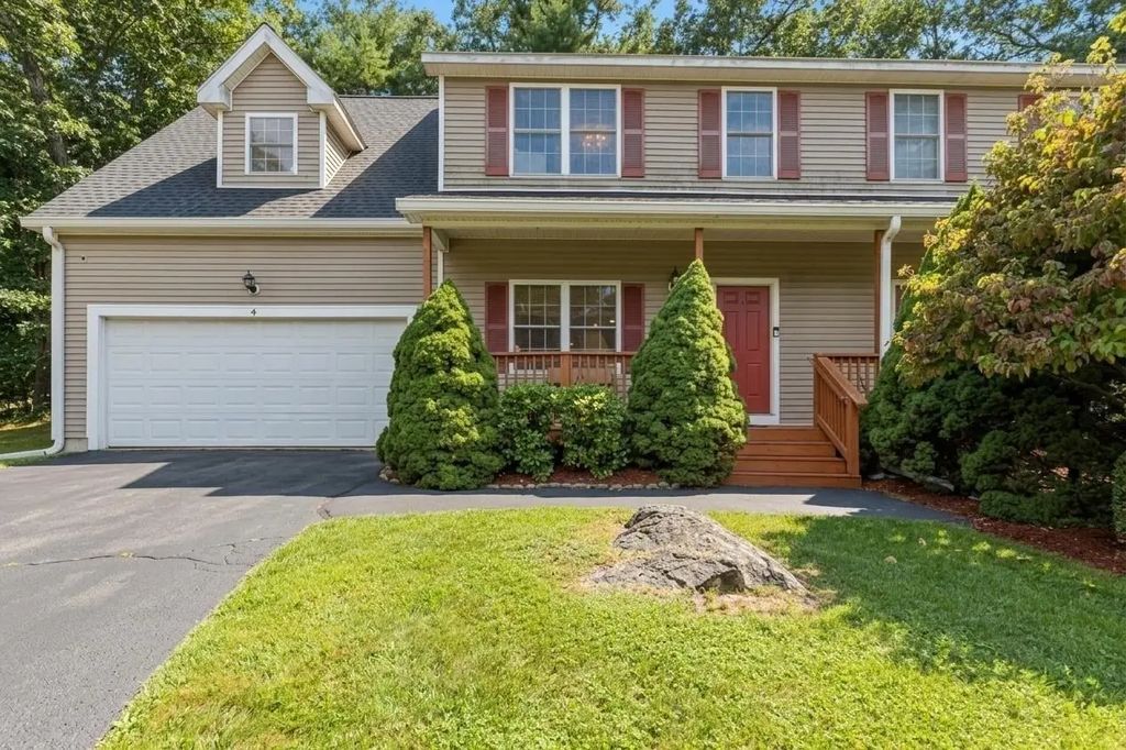 4 Oakes Circle #4, Millbury