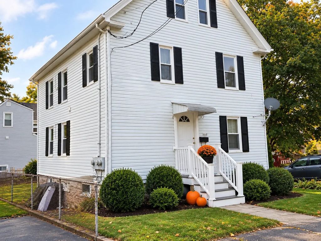 49 Taylor Street #2, Gloucester