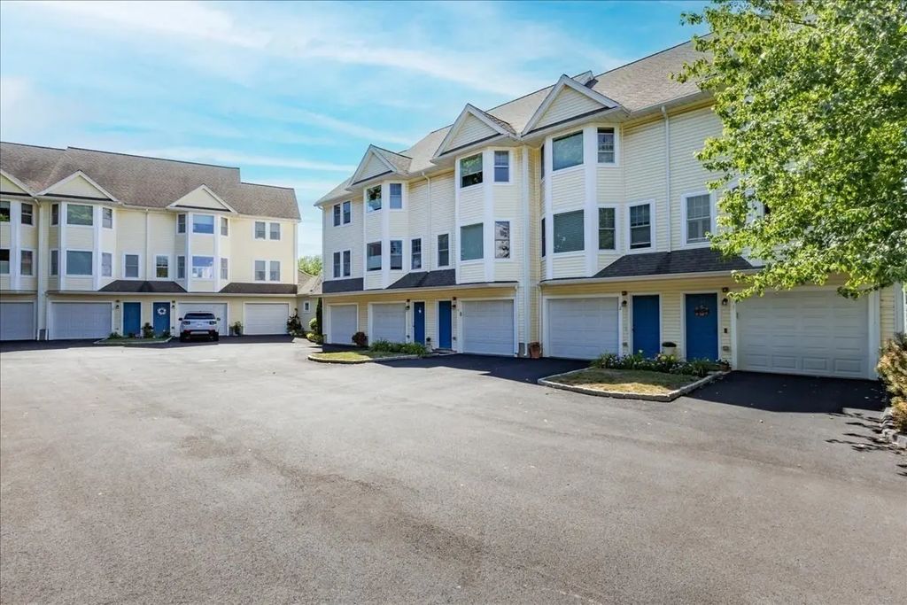 14-1/2 Roundy St #4, Beverly