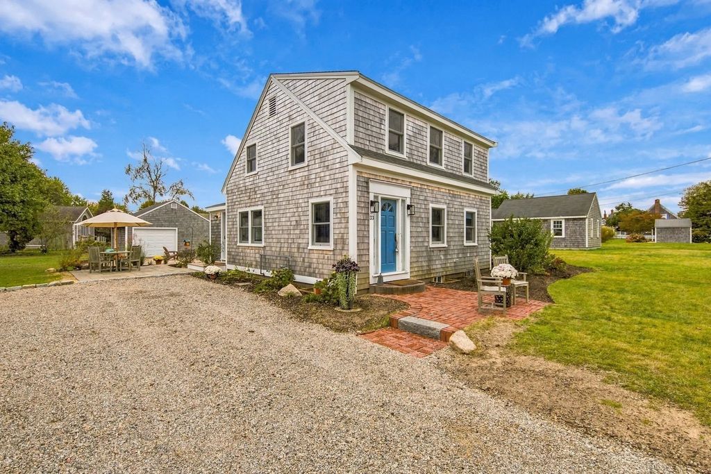 33 Pleasant, Dennis