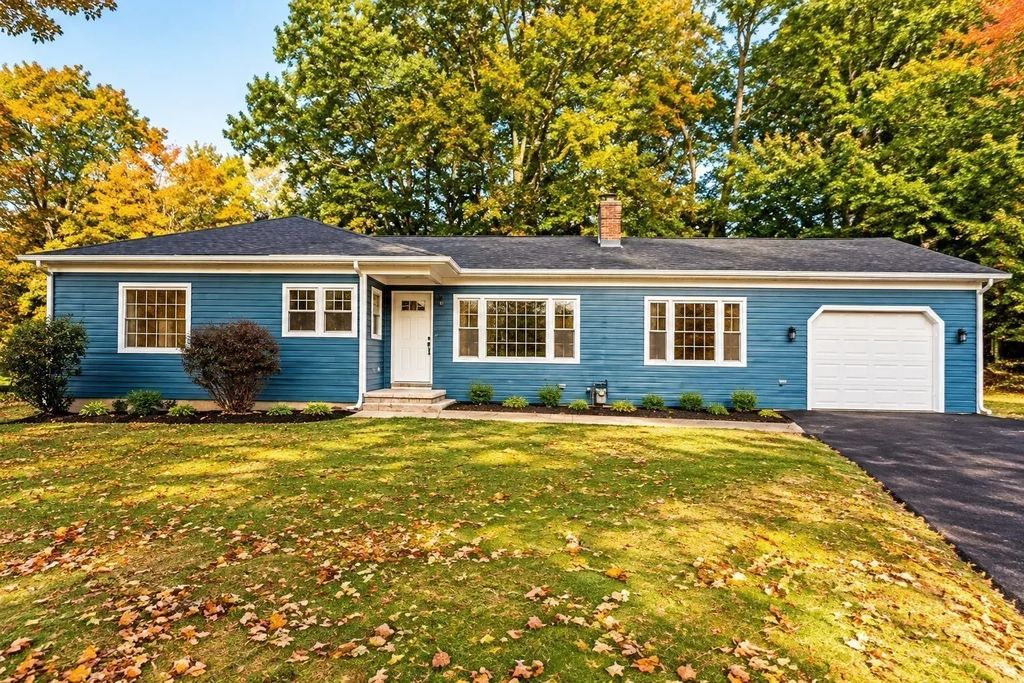 47 Depot St, Westford
