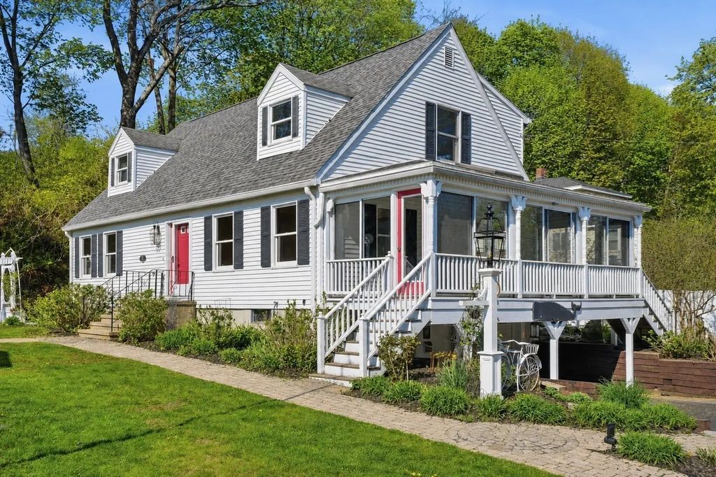 67 Wituwamat Rd, Weymouth
