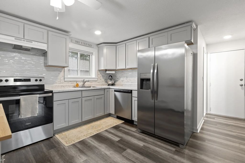 8 Royal Dane Dr #69, Marshfield
