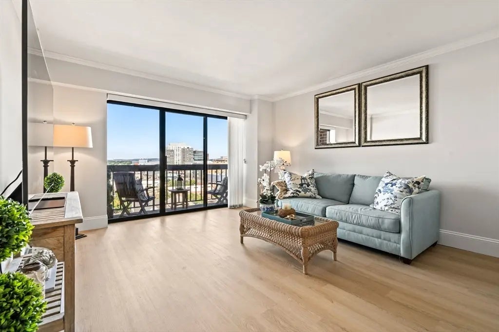 15 N. Beacon #910, Boston