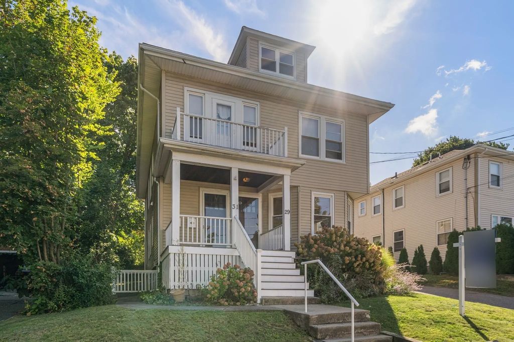 29 Winslow Rd #29, Belmont