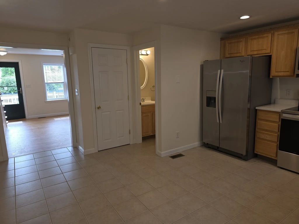 958 Warren Ave #8, Brockton