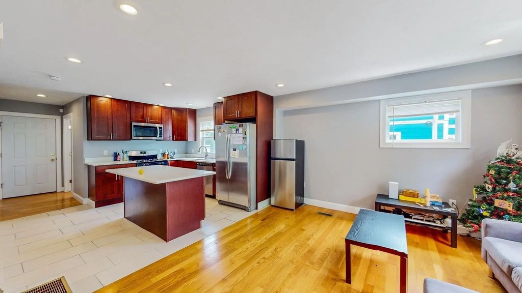 12 Rockledge St #1, Boston