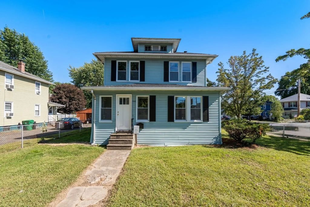 549 Chicopee St, Chicopee