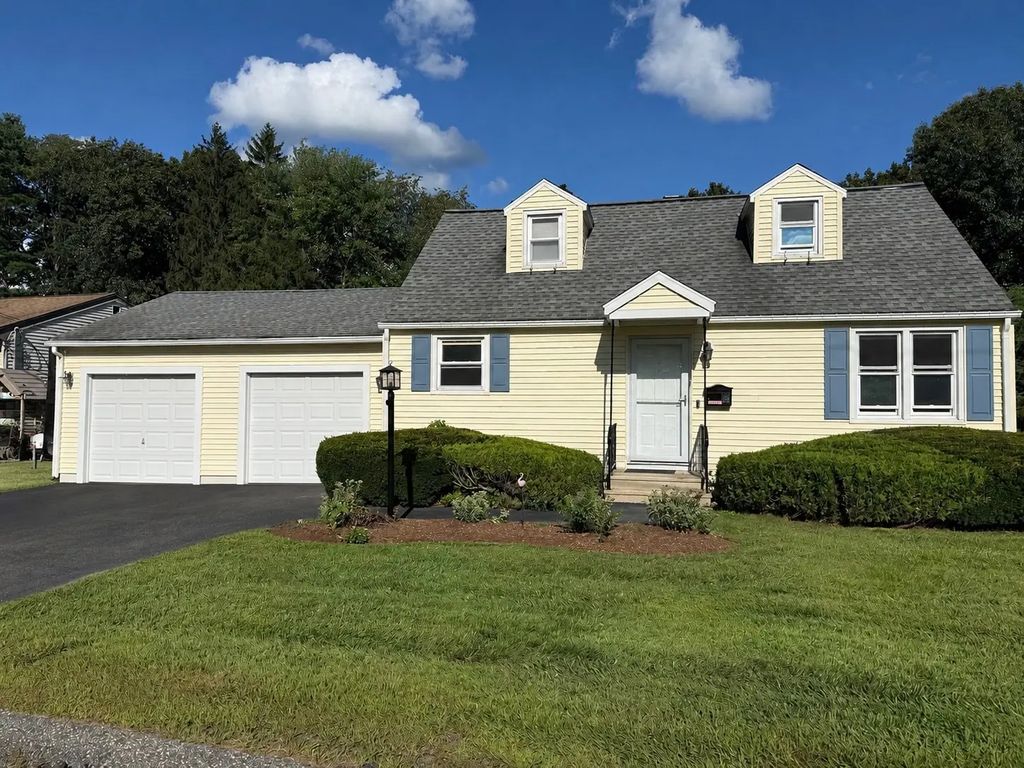 12 Waterman Rd, Auburn