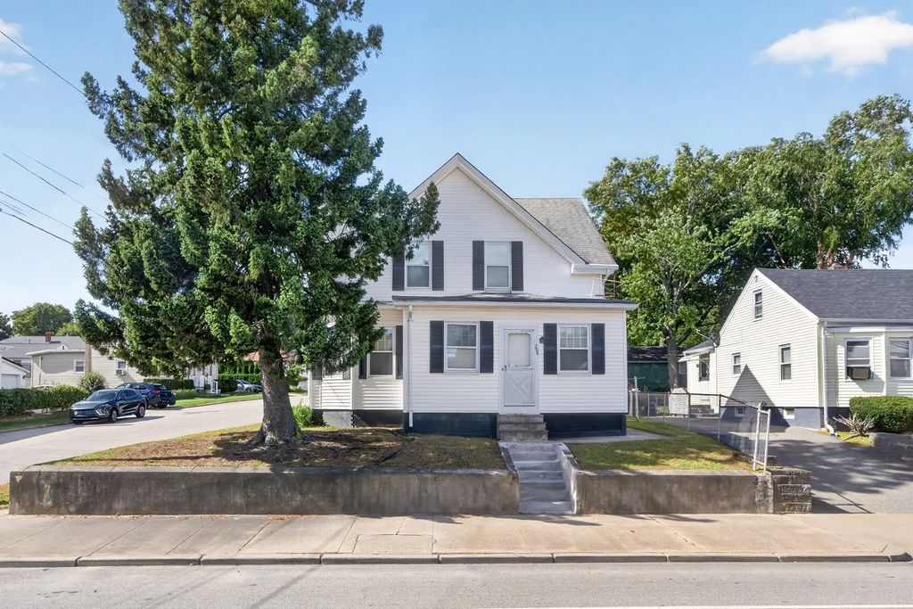 296 Power Rd, Pawtucket
