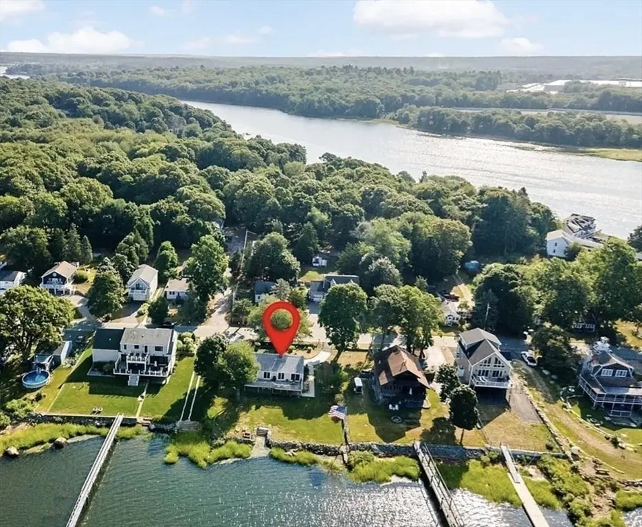 22 Riverside Drive, Berkley