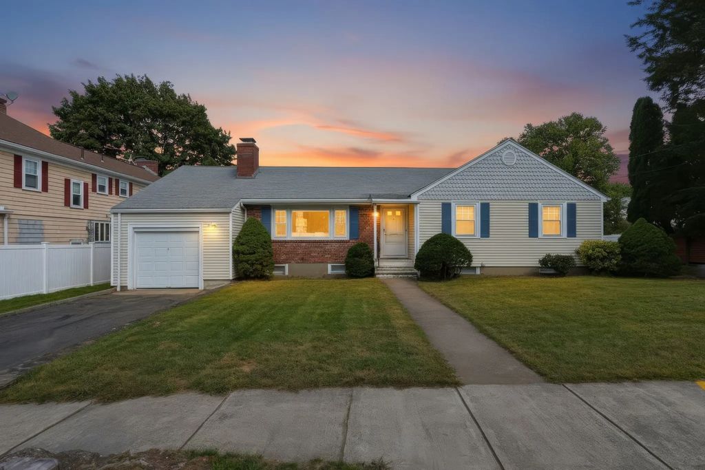 71 Parker Ave, Newton
