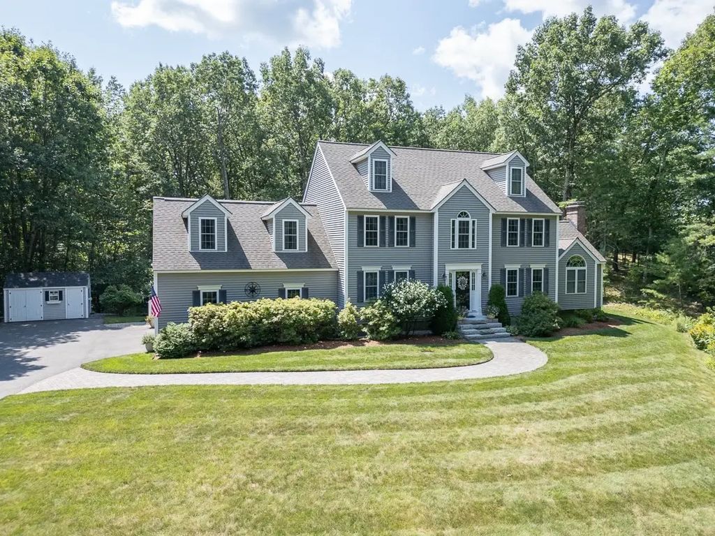 15 Hillside Dr, Townsend