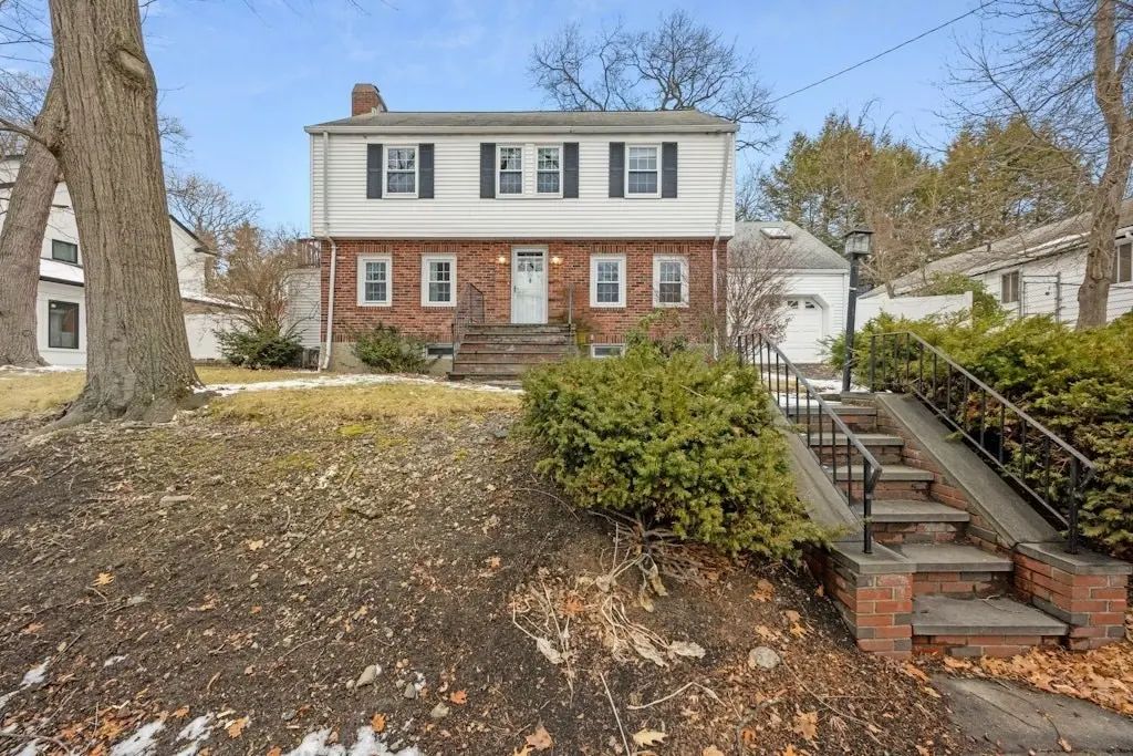 66 Brookline St, Newton