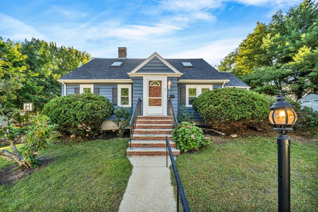 9 Priscilla Ln, Winchester