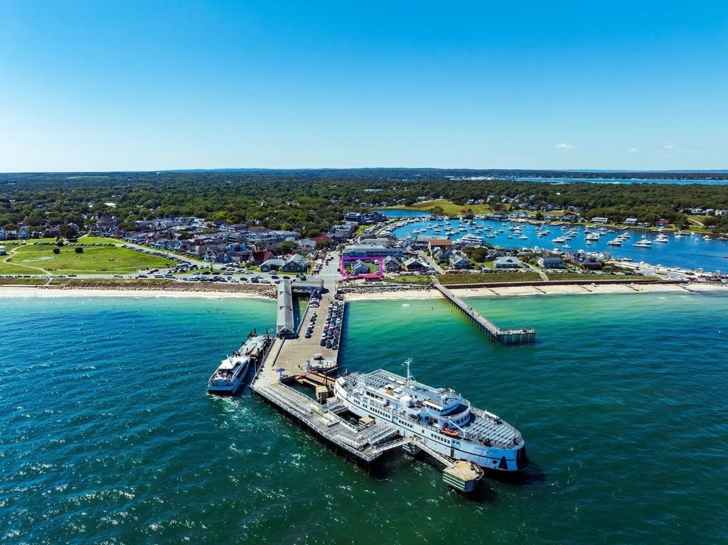 3 Oak Bluffs Avenue, Oak Bluffs