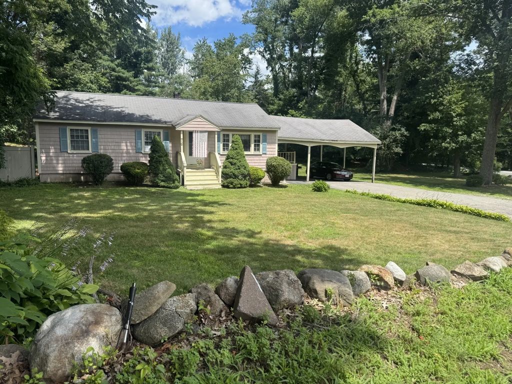 76 Andover Rd, Billerica