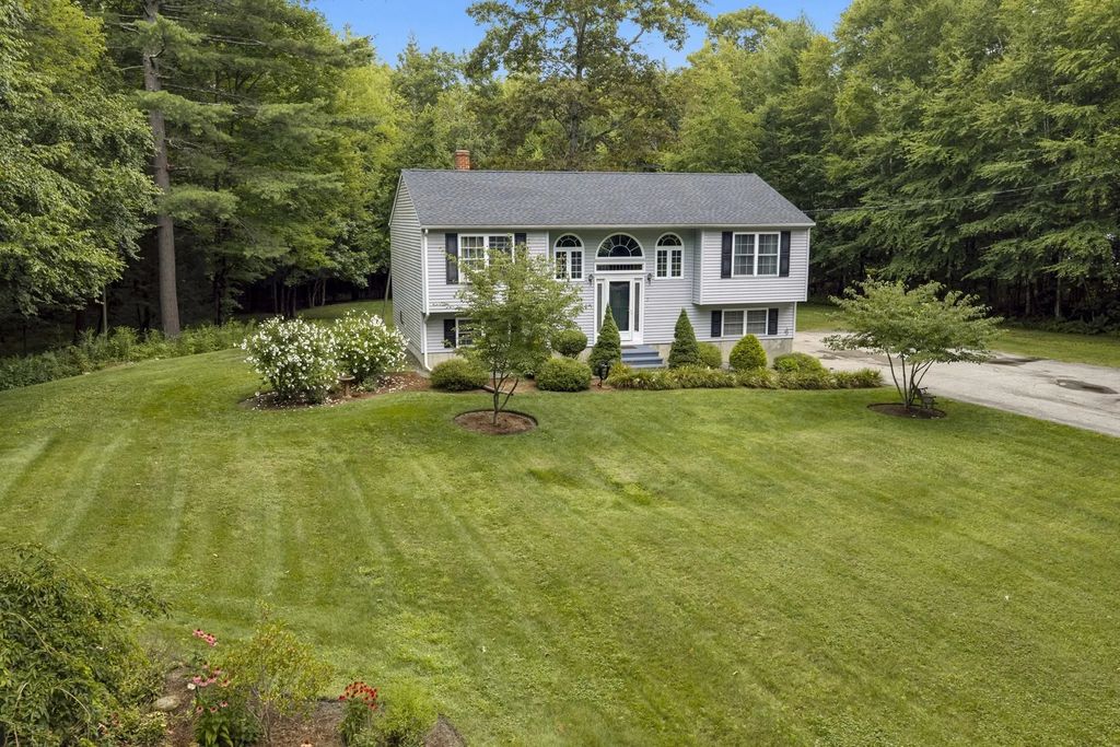 3 Laurel St, Hubbardston