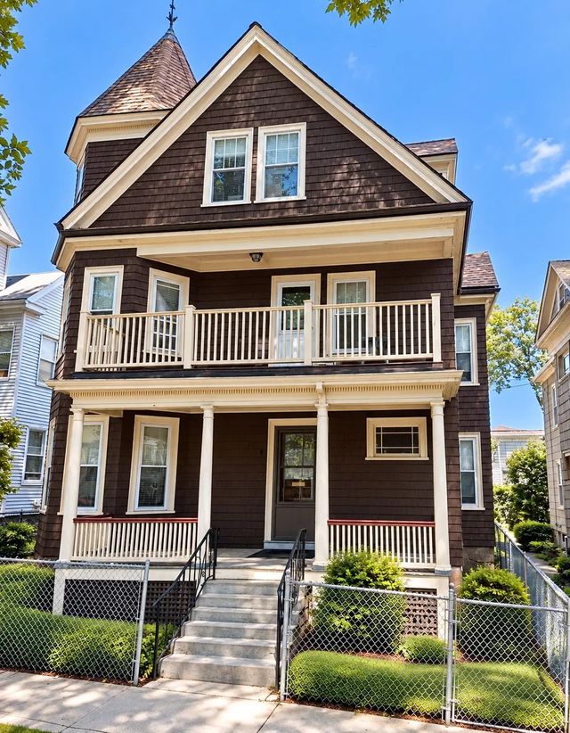10 Samoset St, Boston