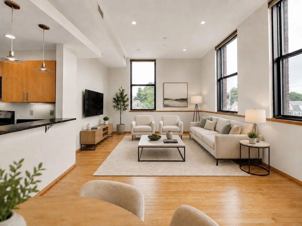 68 Central Ave #304, Medford