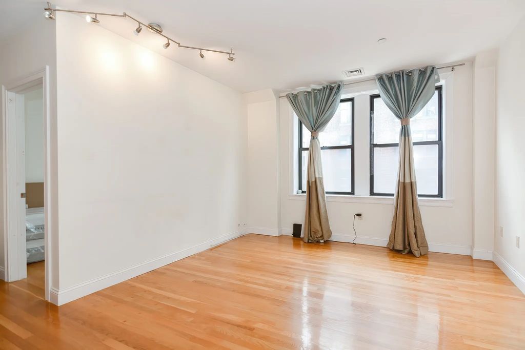 42 Beach St #6b, Boston