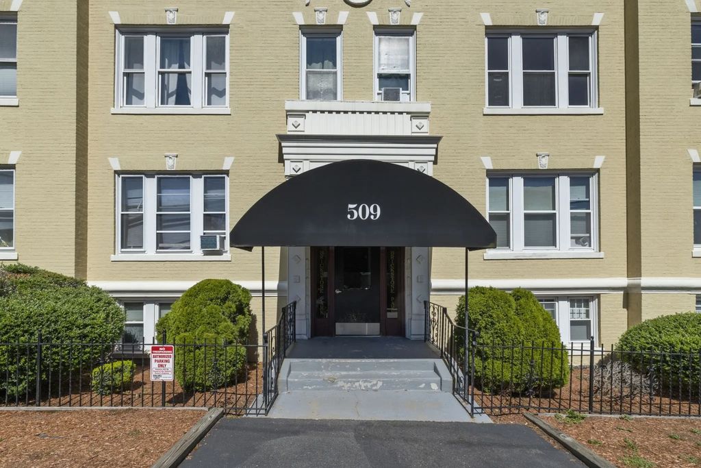 509 Pleasant St #2-4, Melrose