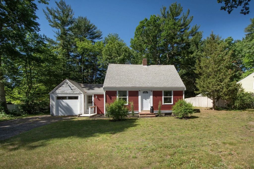 399 Plain Street, Marshfield
