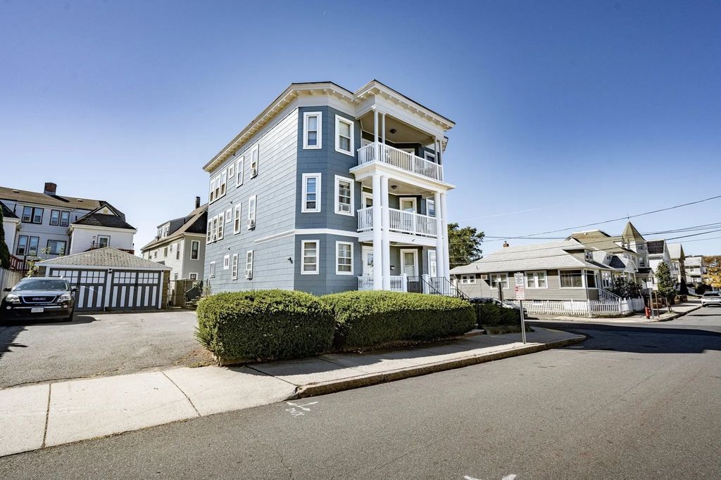 123 Crest Ave, Revere