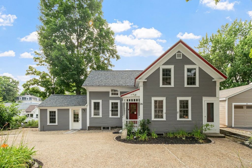 36 Pleasant St, Ayer