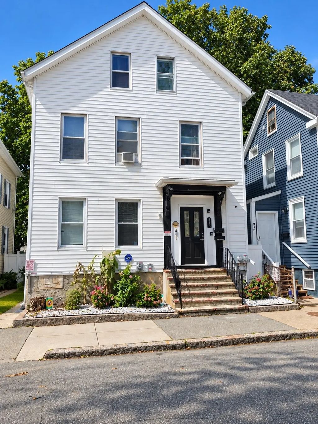 343 Purchase St, New Bedford