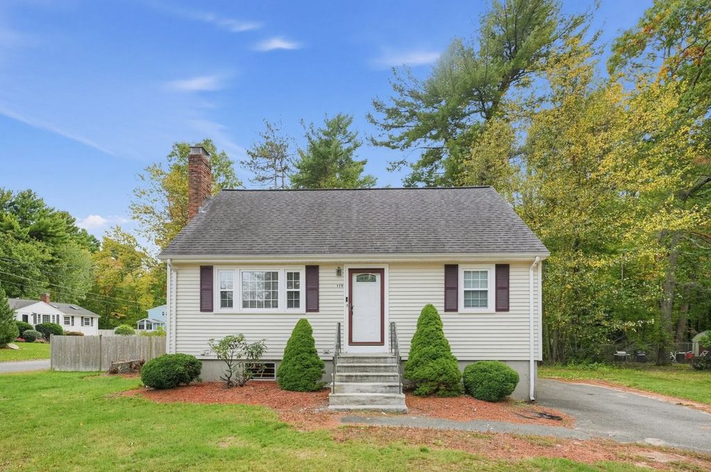 119 Spallus Rd, Stoughton