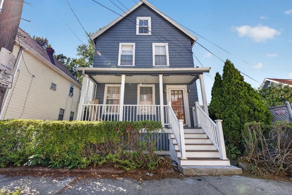 14 Flint Ave, Somerville