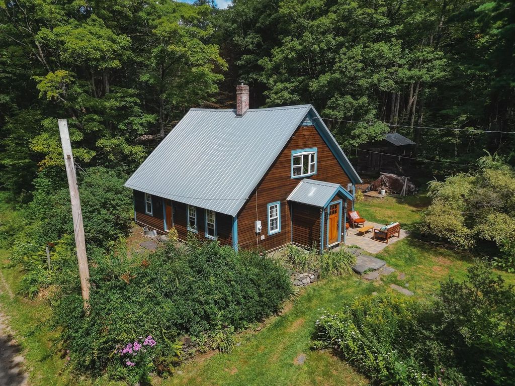331 Ed Clark Rd, Colrain