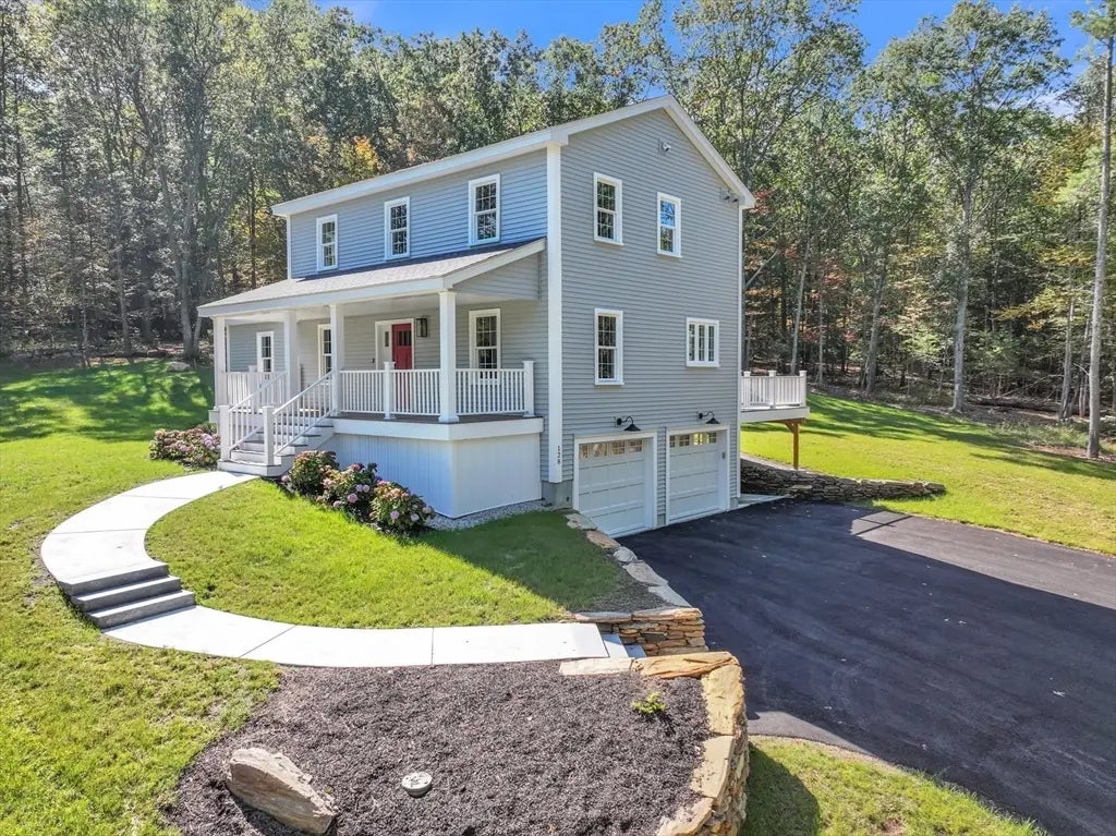 128 Old Southbridge Rd, Dudley