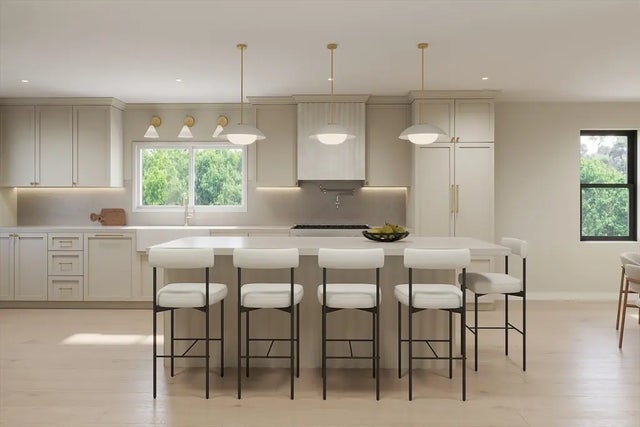 34 Governor Winthrop Rd #1, Somerville